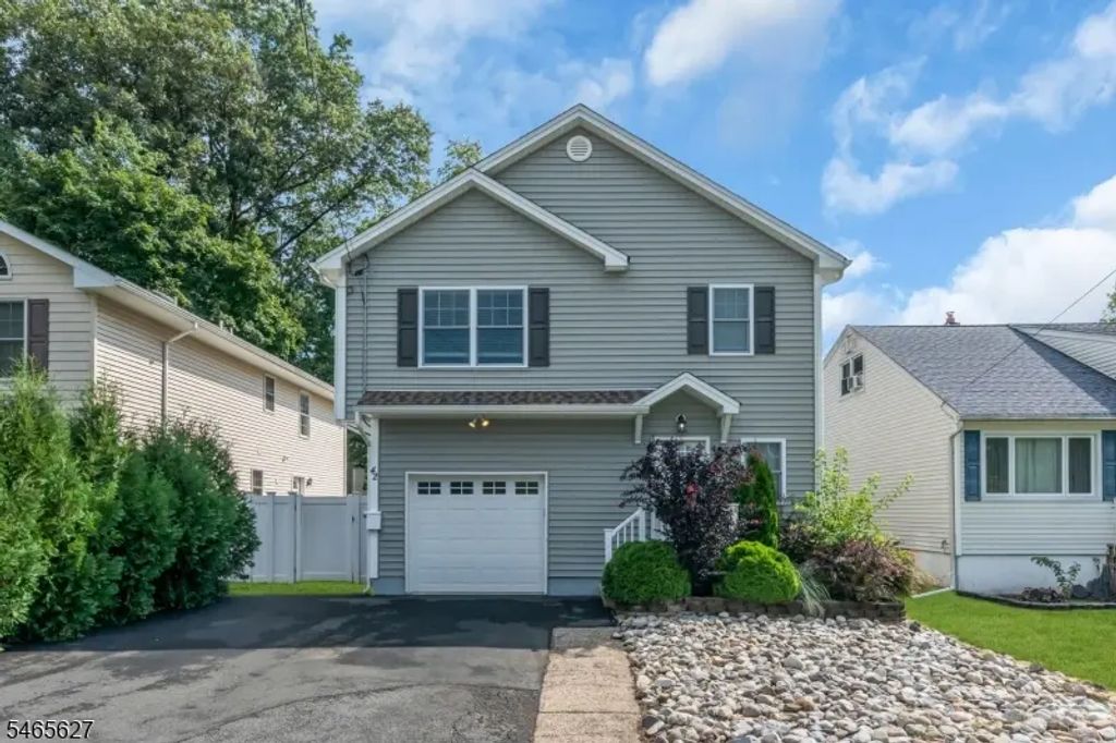 42 Deerfield Rd, Parsippany-Troy Hills Twp.