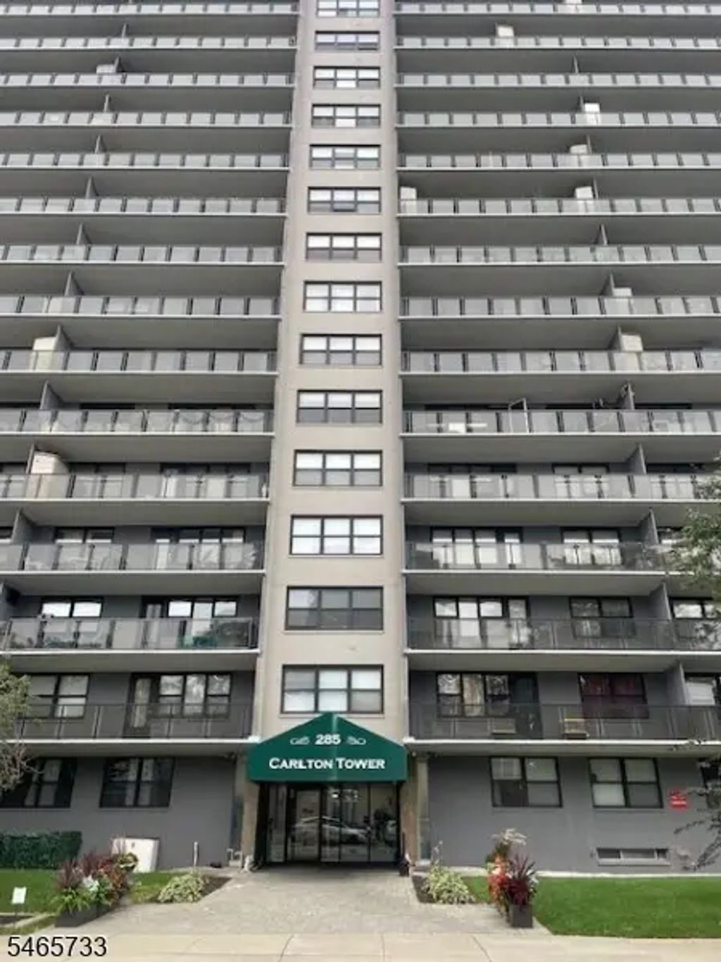 285 Aycrigg Ave, Passaic City