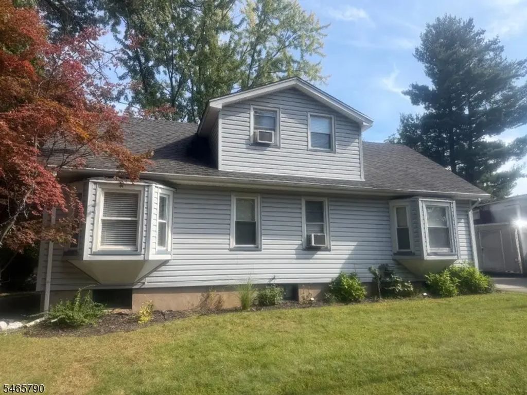 70 Glen Ave, Midland Park Boro