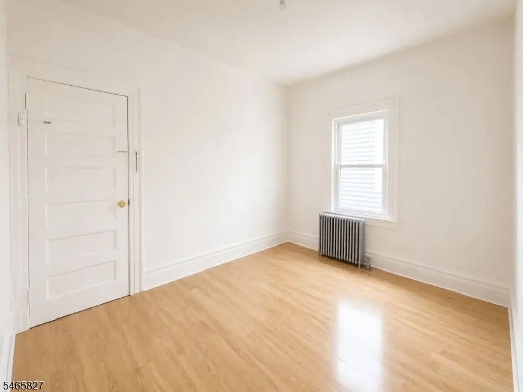 144 Elmwood Ave, Irvington Twp.