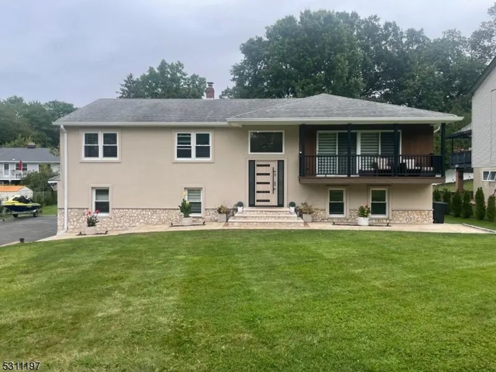 1012 Preakness Ave, Wayne Twp.