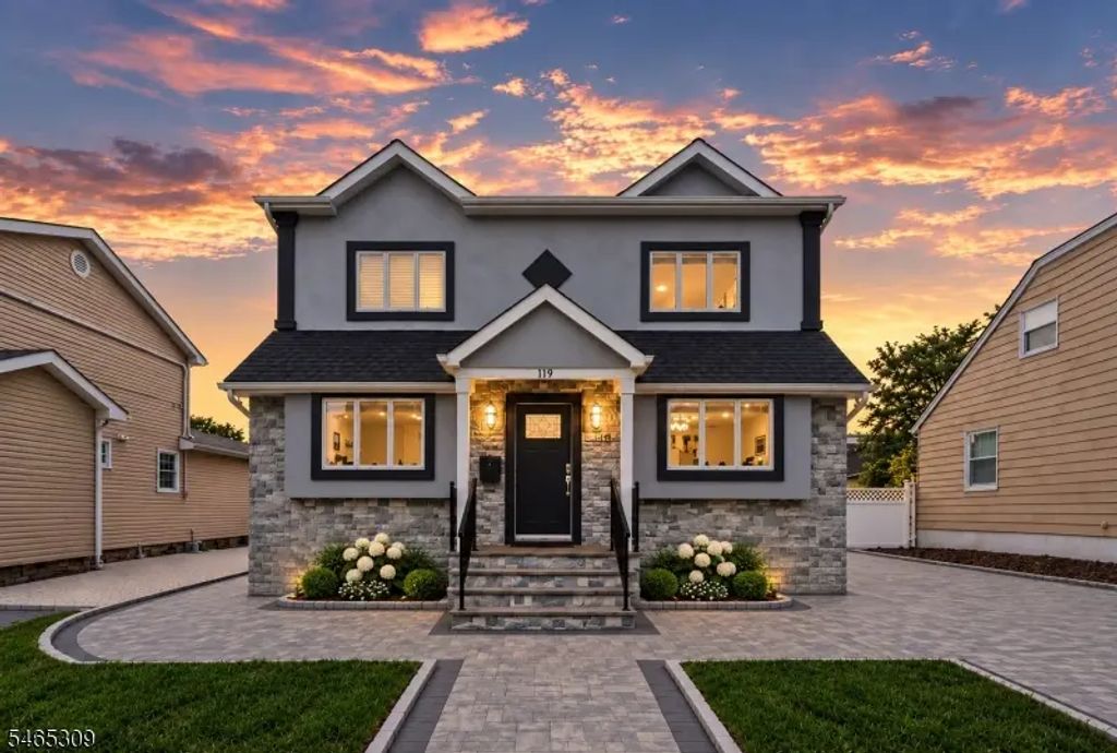 119 Rock Hill Rd, Clifton City