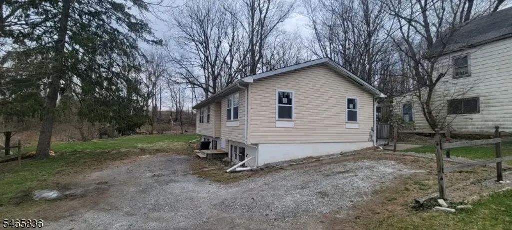 114 Route 15, Lafayette Twp.