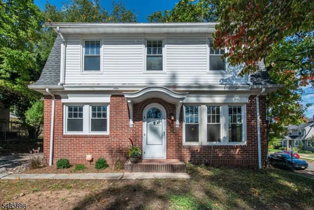 45 Walker Rd, West Orange Twp.