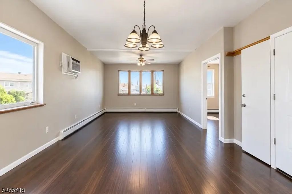 515 Richford Ter, Linden City