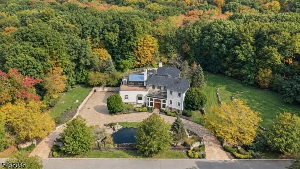 4 High Mountain Drive, Montville Twp.