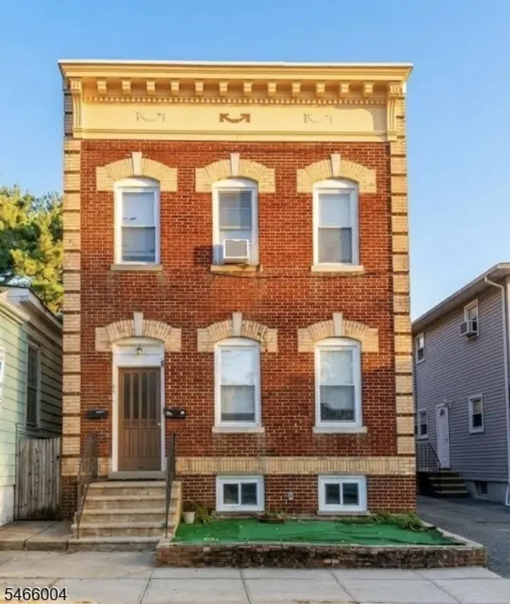 83 E Centre St, Nutley Twp.