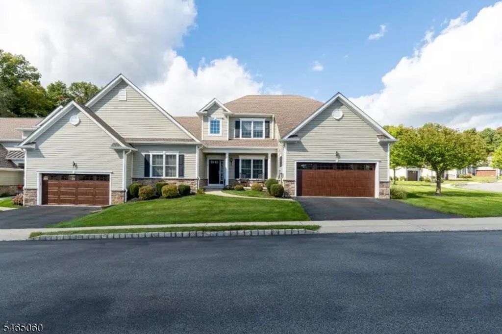 2 Par Ct, Randolph Twp.