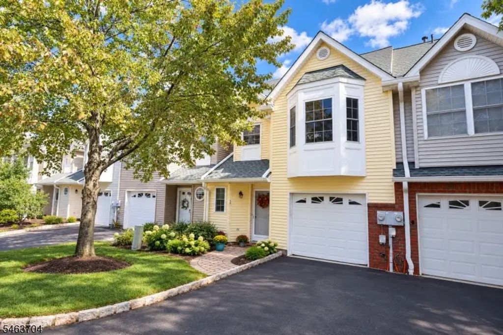 28 Angela Way, Berkeley Heights Twp.