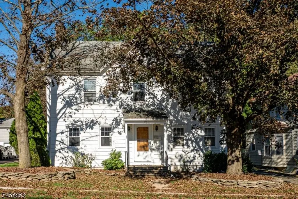 21 Park Ave, Caldwell Boro Twp.