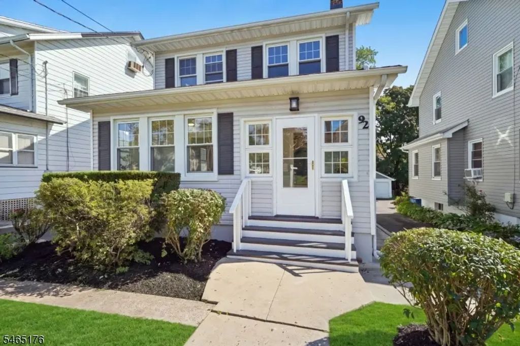 92 Boyden Ave, Maplewood Twp.