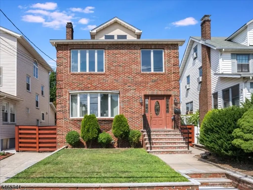 102 Hedden Ter, North Arlington Boro