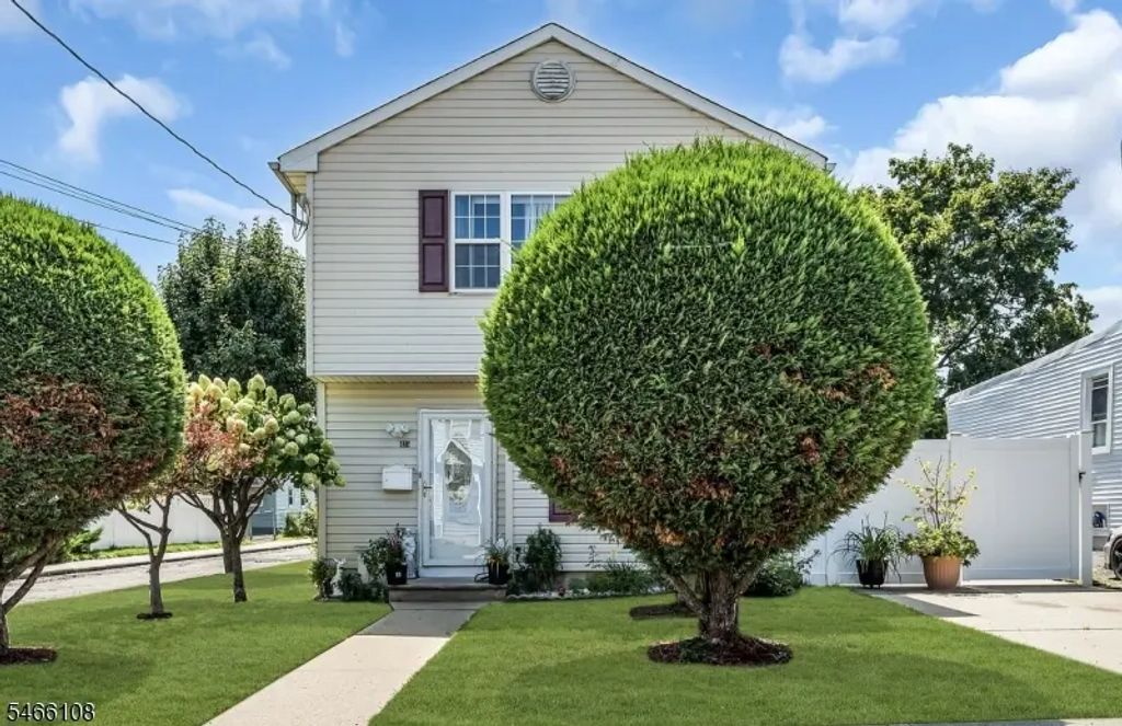 425 Thomas St, Perth Amboy City