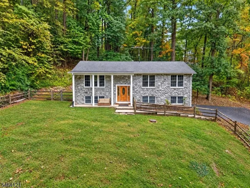 260 Turkey Hill Rd, Bethlehem Twp.