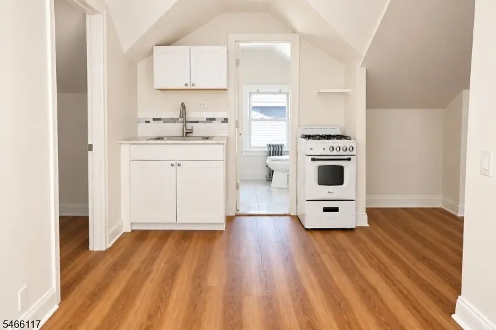 70 Valentine Rd, Bloomfield Twp.