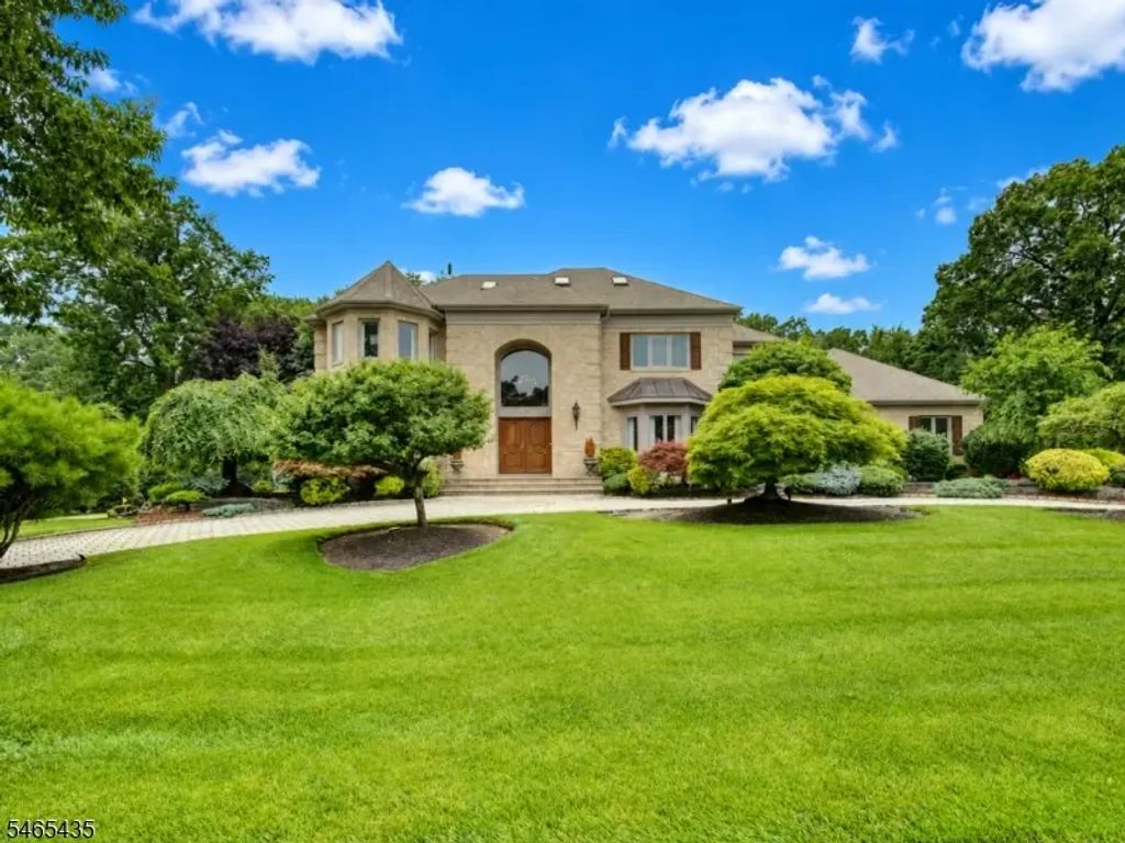 34 Jarombek Dr, Montville Twp.