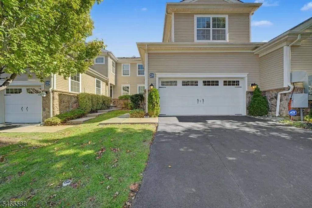 25 Mc Nish Way, West Caldwell Twp.