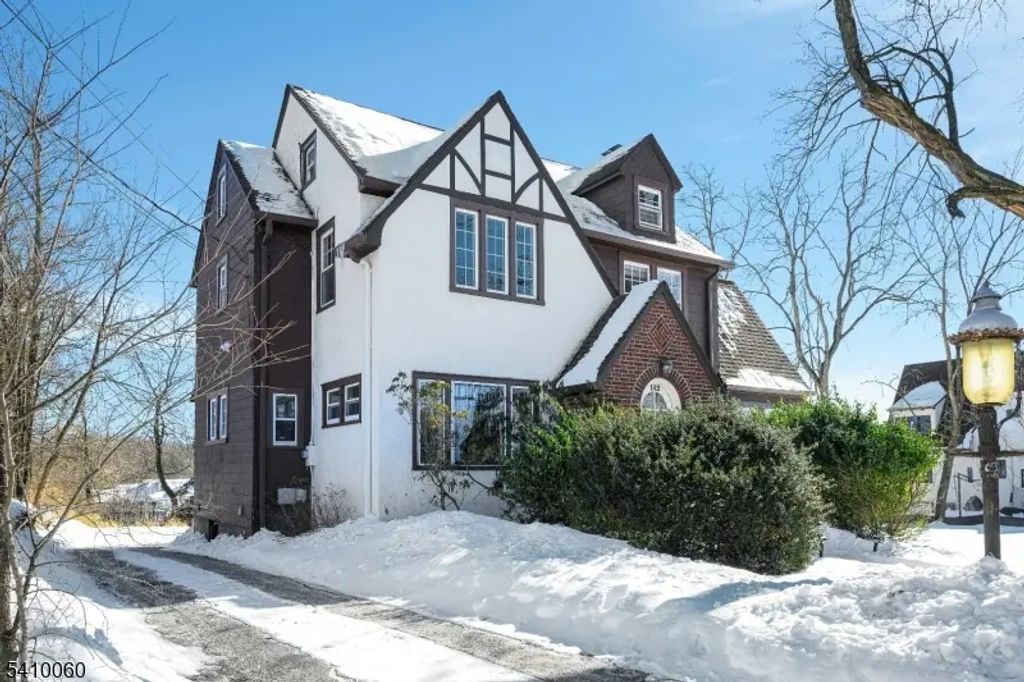 142 N Passaic, Chatham Boro