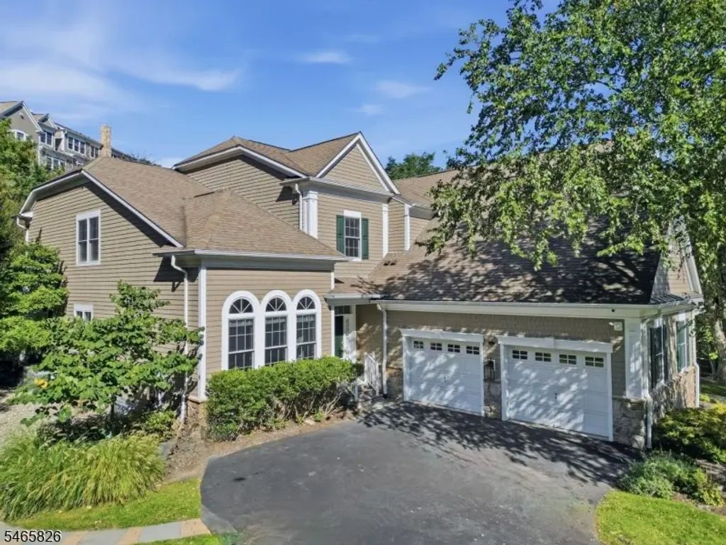 6 Tillou Rd W, South Orange Village Twp.