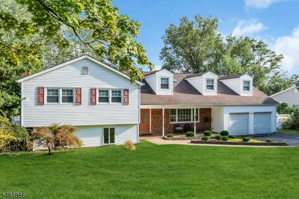 56 Cold Indian Springs Rd, Ocean Twp.