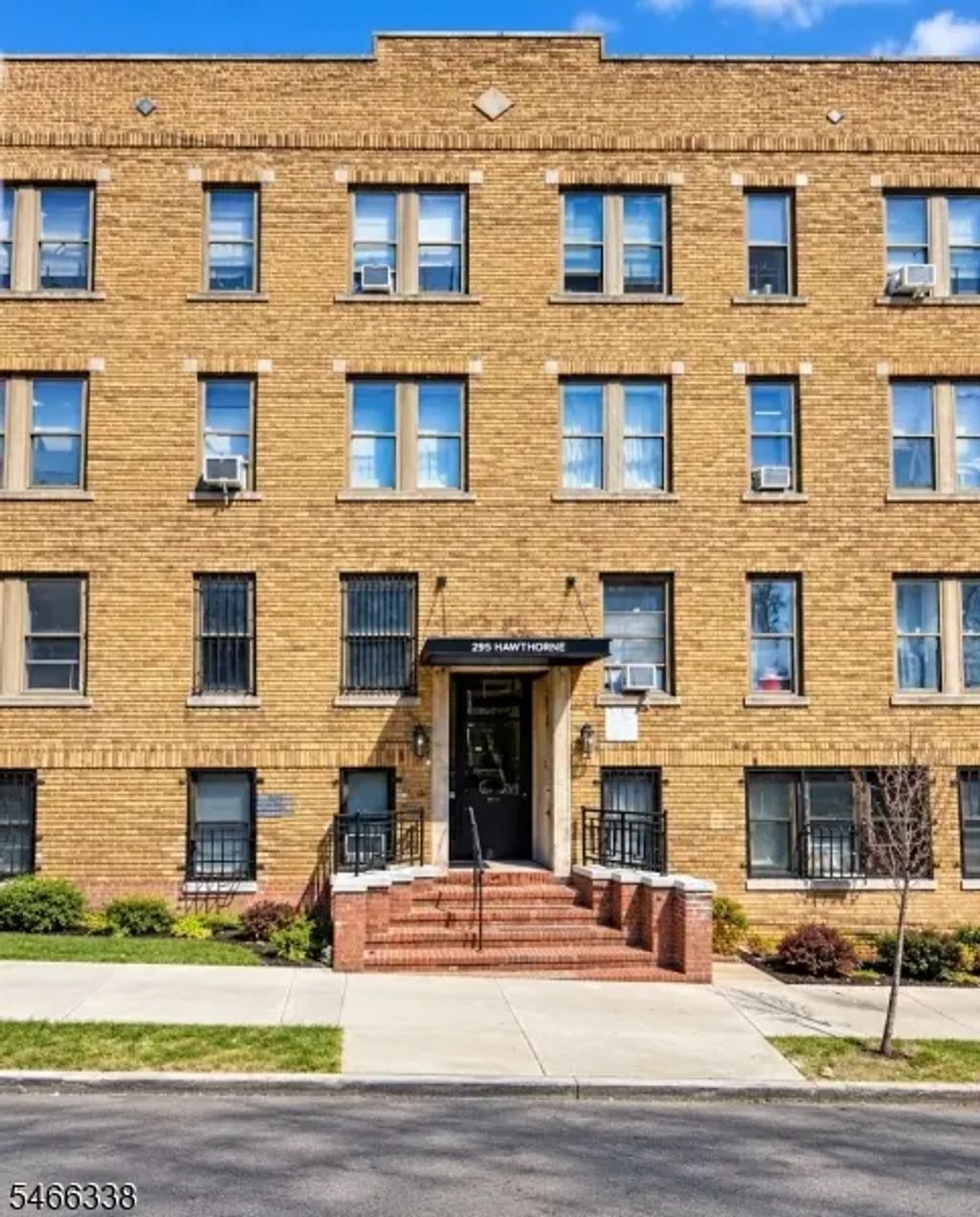 295 Hawthorne, Newark City