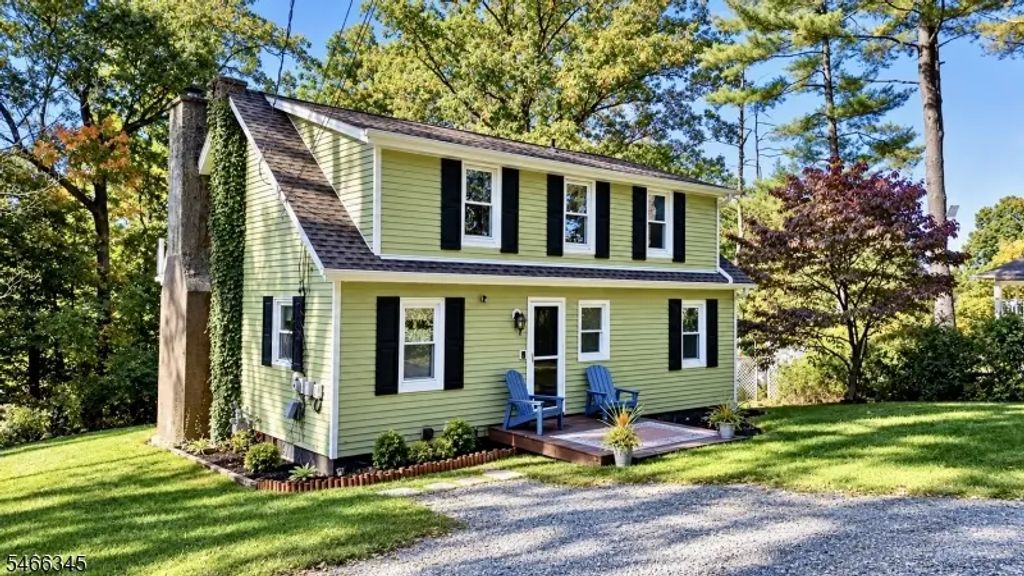 3 Crystal Springs Road, Hardyston Twp.
