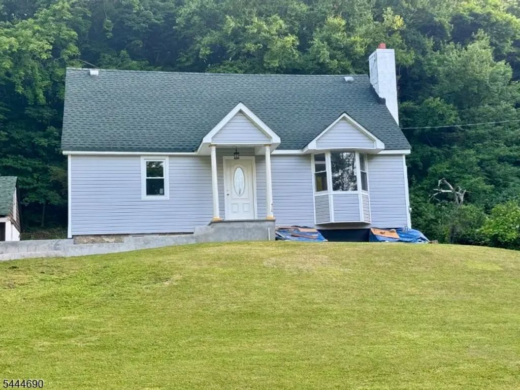 56 Glenwood Mt Rd, Vernon Twp.