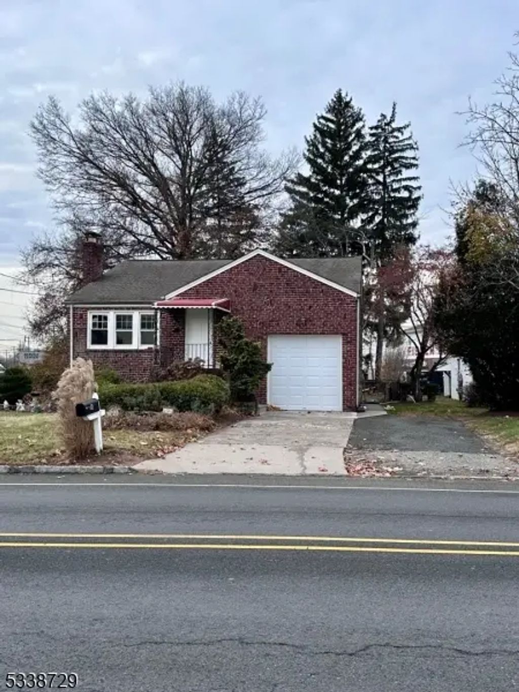8 Plymouth St, Fairfield Twp.