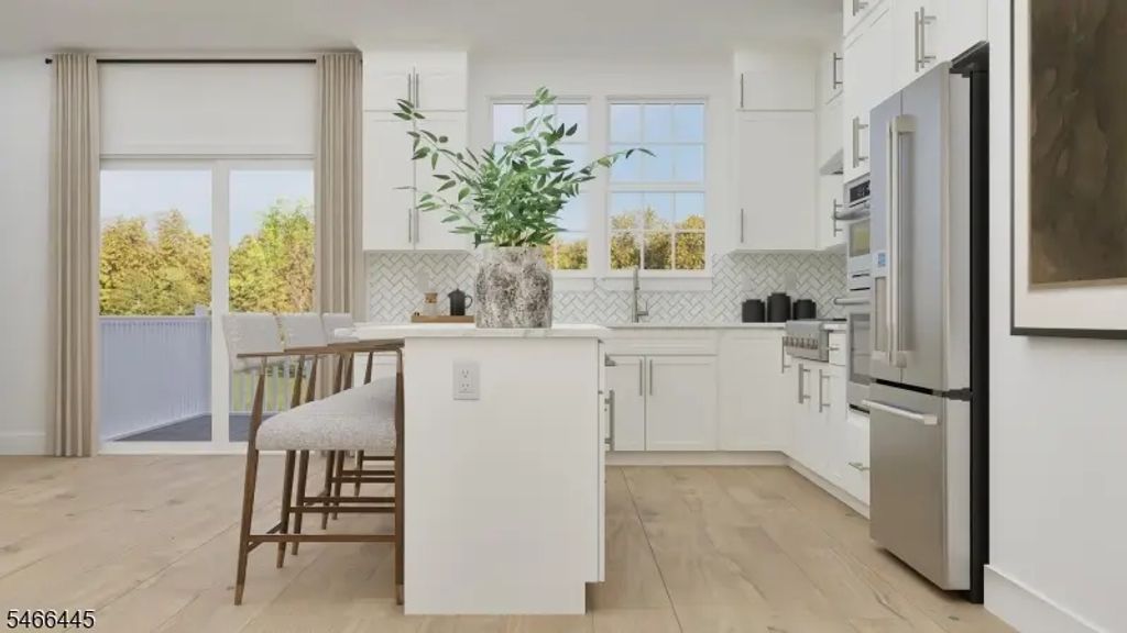 16 Xavier Rd, Florham Park Boro