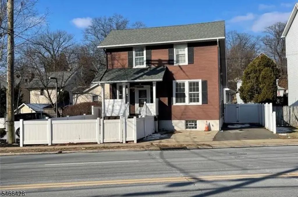 138 Pompton, Verona Twp.