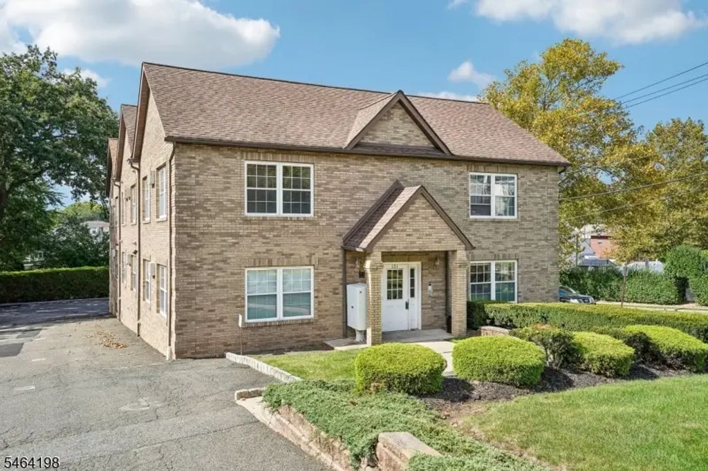 131 Passaic Ave, Nutley Twp.