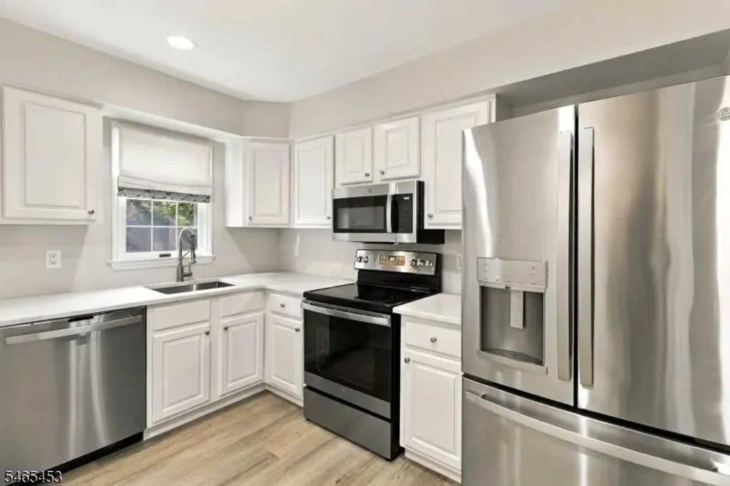 132 Jamestown Rd, Bernards Twp.
