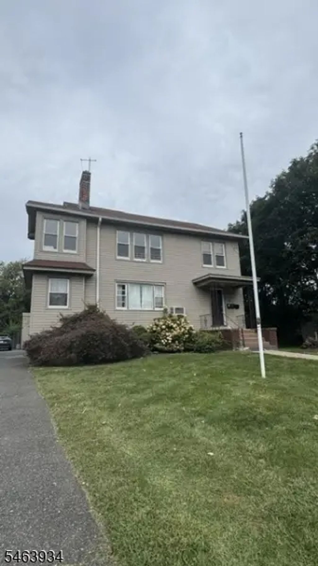 299 Belleville Ave, Bloomfield Twp.