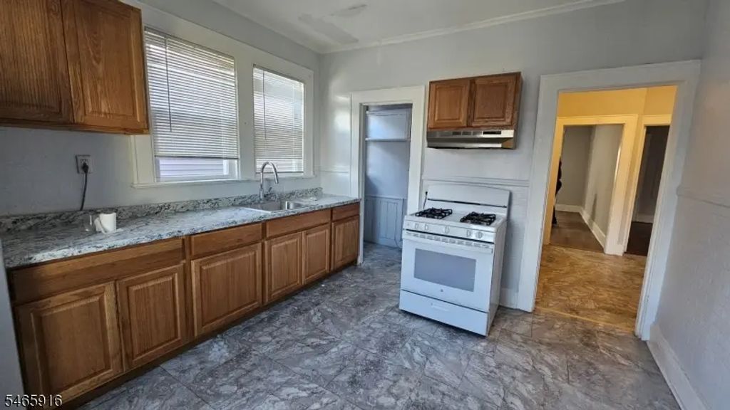 252 Vermont Ave, Irvington Twp.