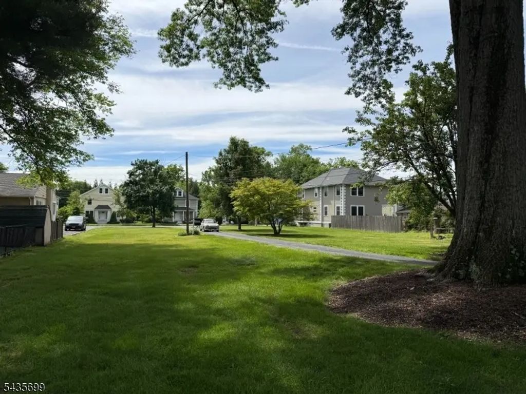 72 Central Ave, Madison Boro
