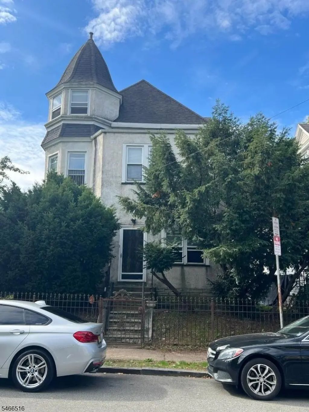 2 Howell Pl, Newark City
