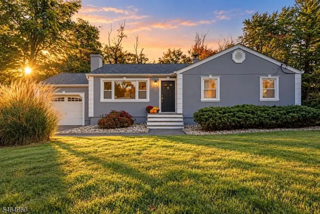 5 Hickory Pl, Randolph Twp.