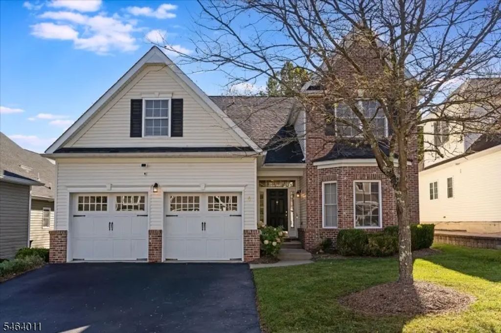4 Bluffs Ct, Hamburg Boro