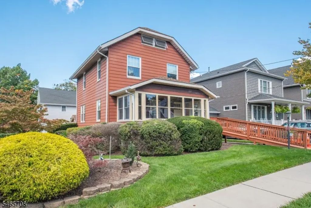 25 Orchard Sq, Caldwell Boro Twp.