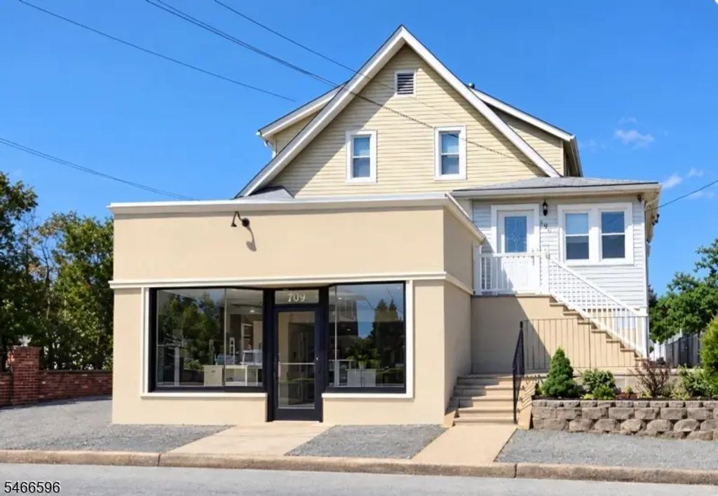 190 Stevens Ave, Cedar Grove Twp.