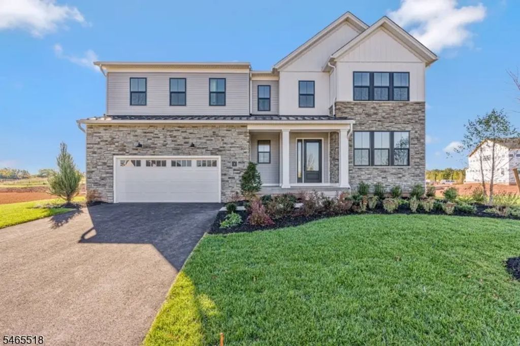 3 Yeuzar Way, Hillsborough Twp.