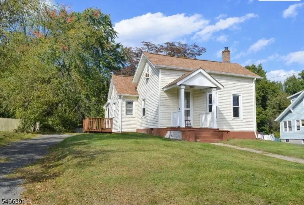 42 Malapardis Rd, Hanover Twp.