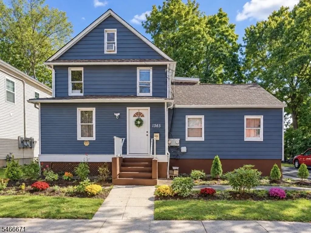 1357 S 2nd St, Plainfield City