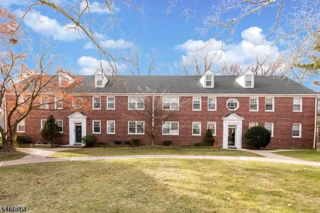 495 Main St, Chatham Boro