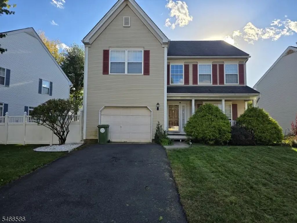 41 Magellan Way, Franklin Twp.