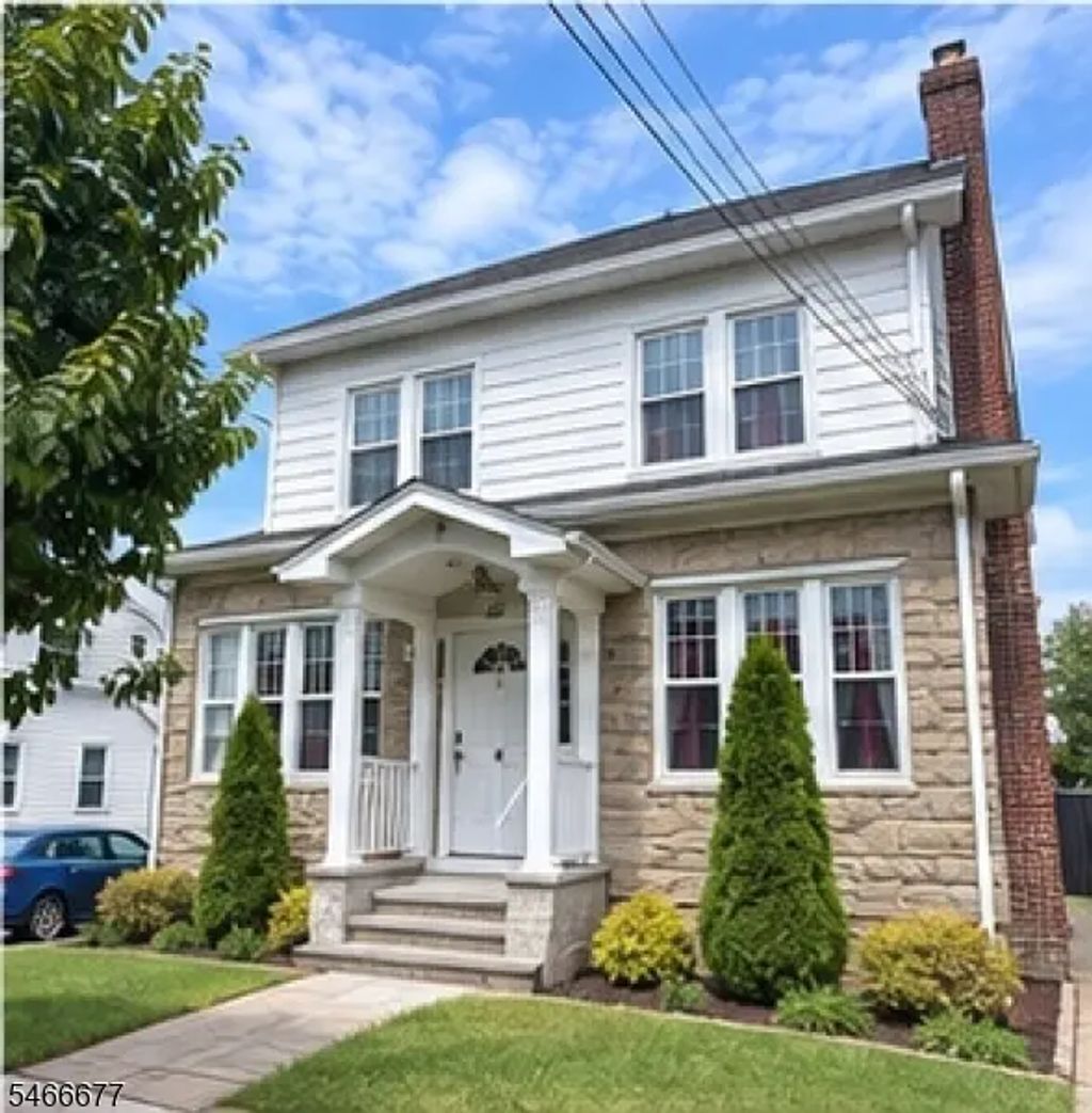68 Macarthur Ave, Bloomfield Twp.