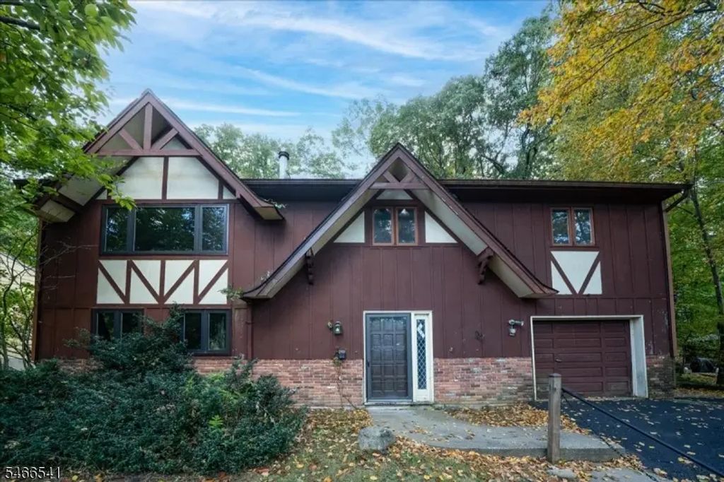 628 Succasunna Rd, Mount Arlington Boro