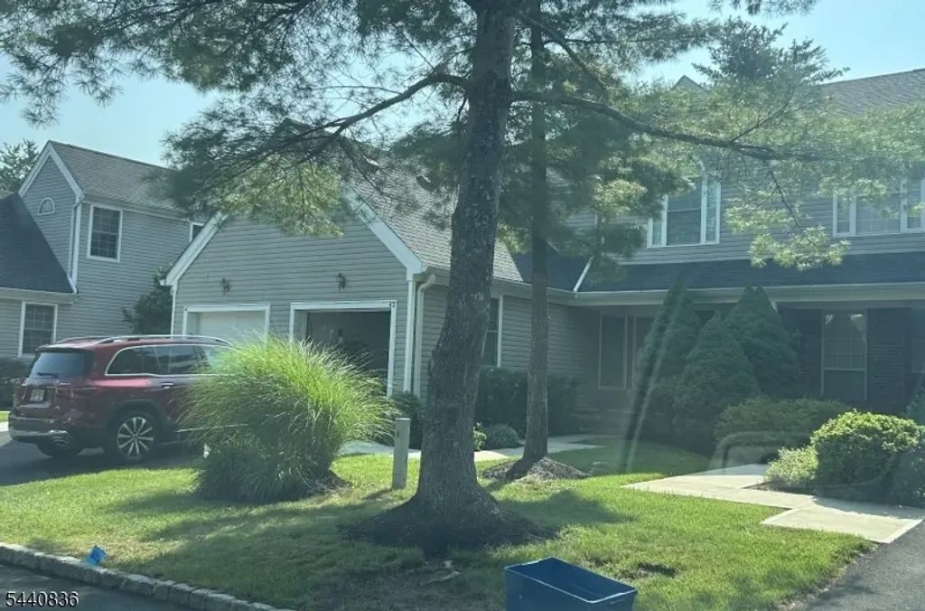 42 Myrtle Ct, Readington Twp.