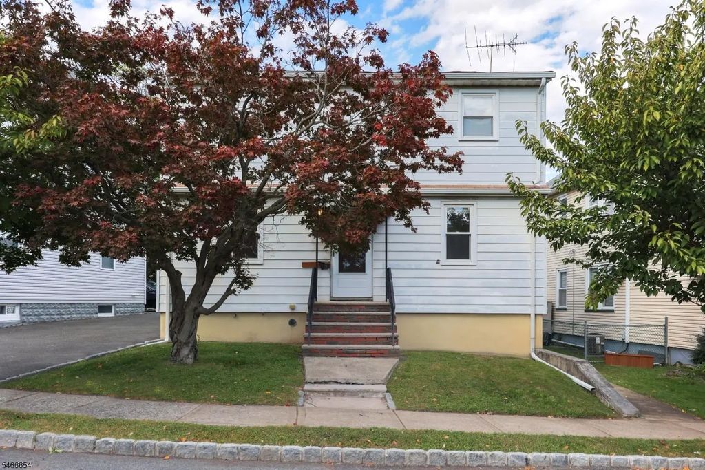 66 Jannarone St, Belleville Twp.