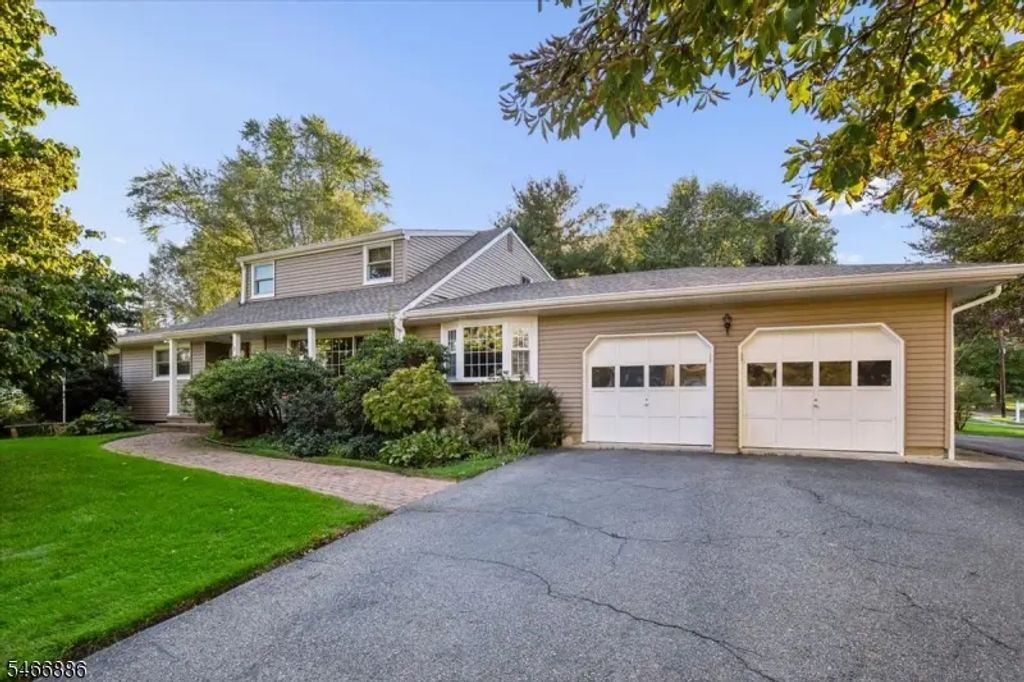 2 Candlewood Ct, Parsippany-Troy Hills Twp.